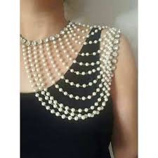 Shoulder Pearl Necklace