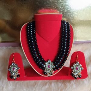 Black Beads Necklace